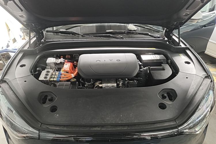 Used Hima AITO M9 2024 Range-Extended Ultra Version 42 kWh 6-Seater Model Engine Bay