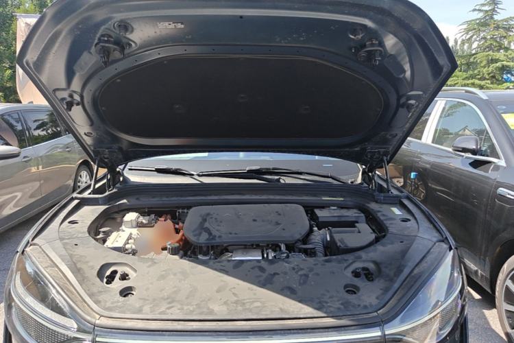 Used Hima AITO M9 2024 Range-Extended Ultra Version 42 kWh 6-Seater Model Engine Bay