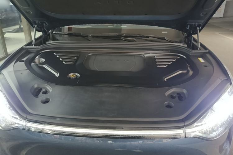 Used Hima AITO M9 2024 Range-Extended Ultra Version 42 kWh 6-Seater Model Engine Bay