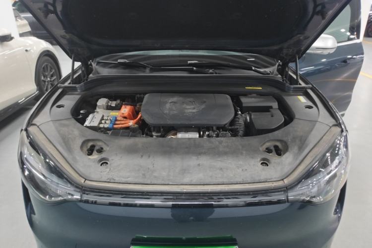 Used Hima AITO M9 2024 Range-Extended Ultra Version 42 kWh 6-Seater Model Engine Bay