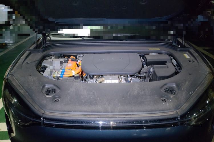 Used Hima AITO M9 2024 Range-Extended Ultra Version 42 kWh 6-Seater Model Engine Bay