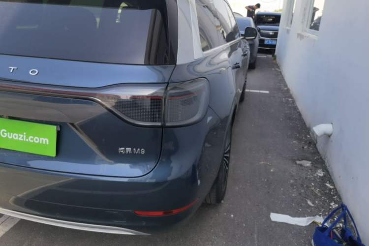 Used Hima AITO M9 2024 Range-Extended Ultra Version 52 kWh 5-Seater Model Exterior 3