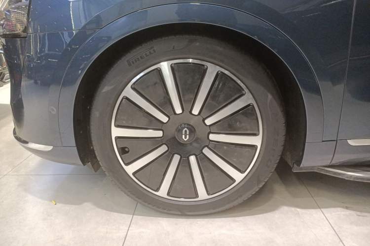 Used Hima AITO M9 2024 Range-Extended Ultra Version 42 kWh 6-Seater Model Exterior 4
