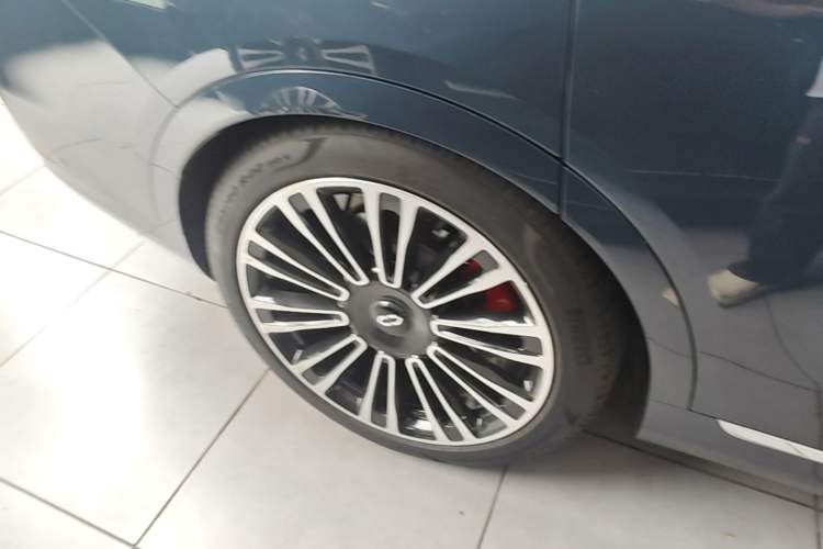Used Hima AITO M9 2024 All-Electric Ultra Version 100 kWh 6-Seater Model Exterior 5