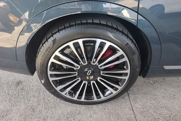 Used Hima AITO M9 2024 Range-Extended Ultra Version 42 kWh 6-Seater Model Exterior 5