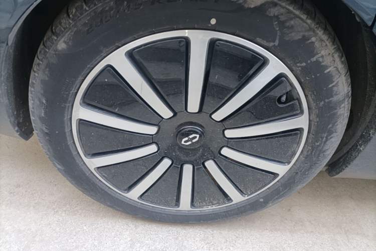 Used Hima AITO M9 2024 Range-Extended Ultra Version 52 kWh 6-Seater Model Exterior 5