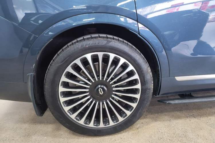 Used Hima AITO M9 2024 Range-Extended Ultra Version 52 kWh 5-Seater Model Exterior 5