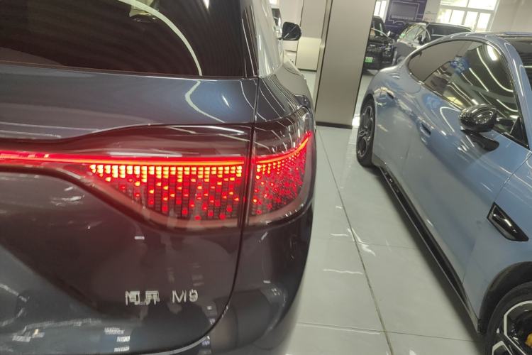 Used Hima AITO M9 2024 Range-Extended Ultra Version 42 kWh 6-Seater Model Exterior 6