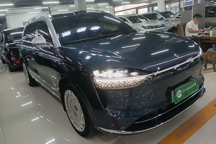 Used Hima AITO M9 2024 Range-Extended Ultra Version 42 kWh 6-Seater Model Front Right 45 Deg