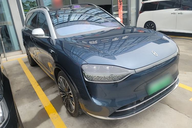 Used Hima AITO M9 2024 Range-Extended Ultra Version 42 kWh 6-Seater Model Front Right 45 Deg