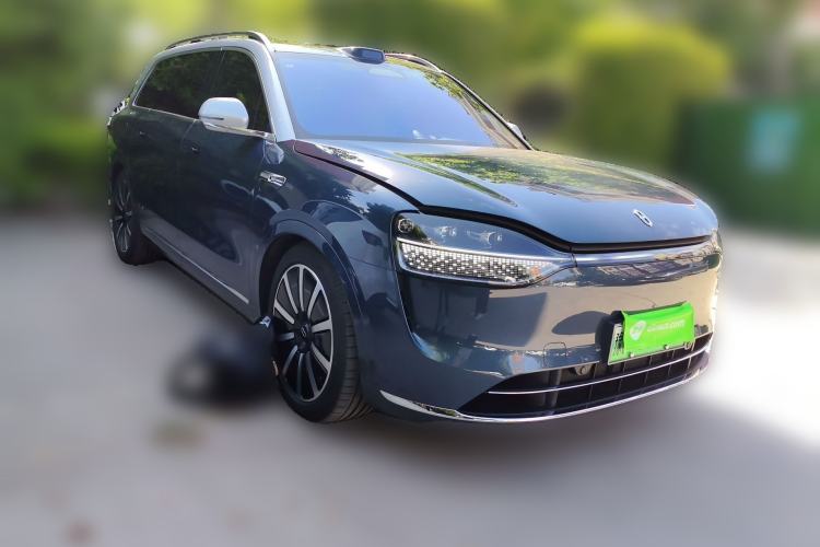 Used Hima AITO M9 2024 Range-Extended Ultra Version 52 kWh 6-Seater Model Front Right 45 Deg