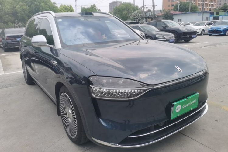 Used Hima AITO M9 2024 Range-Extended Ultra Version 42 kWh 6-Seater Model Front Right 45 Deg
