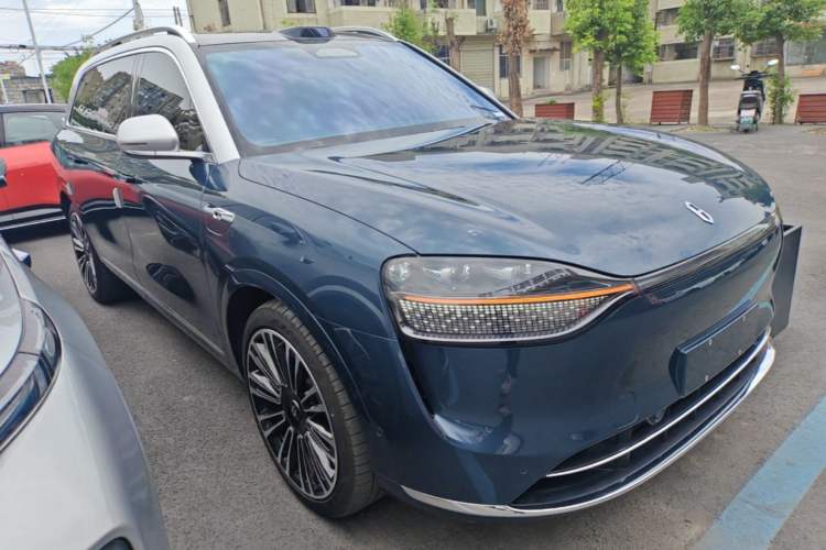 Used Hima AITO M9 2024 Range-Extended Max Edition 42 kWh 6-Seater Version Front Right 45 Deg