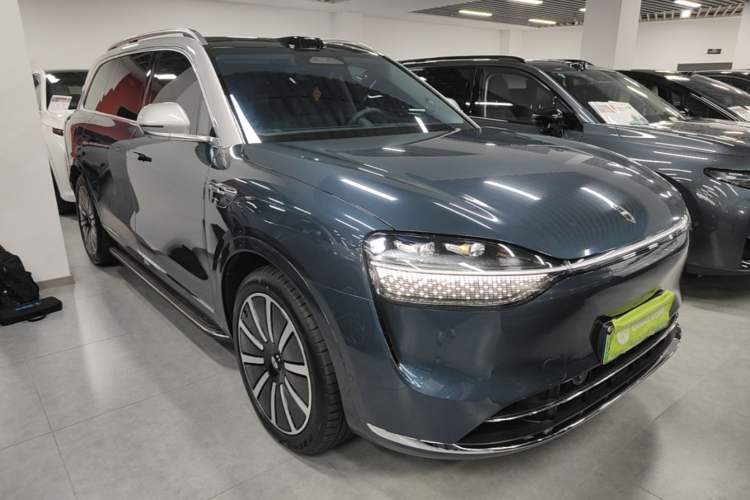 Used Hima AITO M9 2024 Range-Extended Max Edition 42 kWh 6-Seater Version Front Right 45 Deg