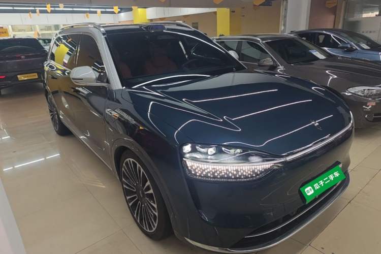 Used Hima AITO M9 2024 Range-Extended Ultra Version 42 kWh 6-Seater Model Front Right 45 Deg