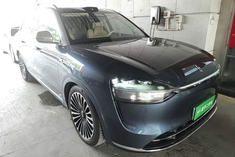 Used Hima AITO M9 2024 Range-Extended Ultra Version 42 kWh 6-Seater Model Front Right 45 Deg