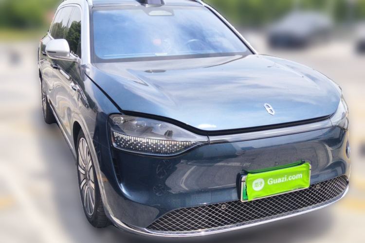 Used Hima AITO M9 2024 All-Electric Max Version 100 kWh 6-Seater Front Right 45 Deg