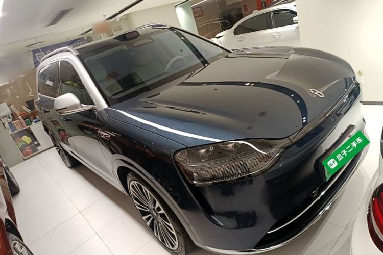 Used Hima AITO M9 2024 Range-Extended Ultra Version 42 kWh 6-Seater Model Front Right 45 Deg