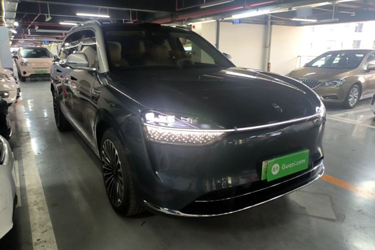 Used Hima AITO M9 2024 Range-Extended Ultra Version 42 kWh 6-Seater Model Front Right 45 Deg