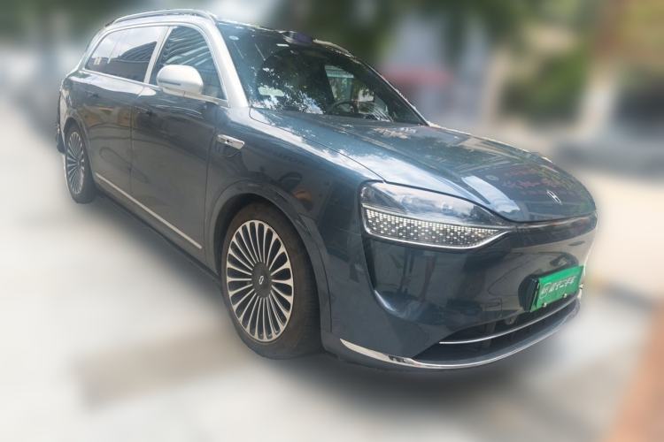 Used Hima AITO M9 2024 Range-Extended Ultra Version 52 kWh 5-Seater Model Front Right 45 Deg