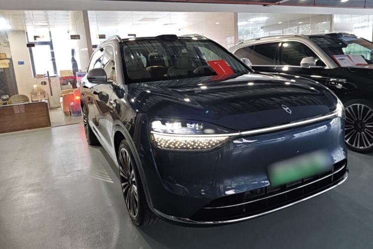 Used Hima AITO M9 2024 Range-Extended Ultra Version 52 kWh 6-Seater Model Front Right 45 Deg