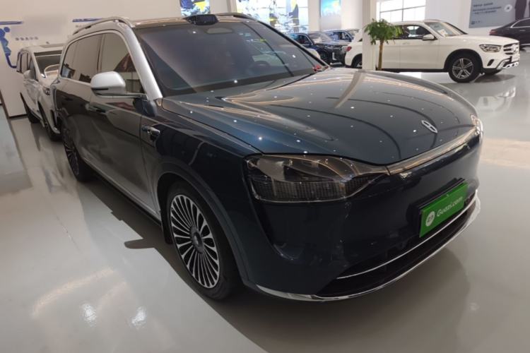 Used Hima AITO M9 2024 Range-Extended Ultra Version 42 kWh 6-Seater Model Front Right 45 Deg
