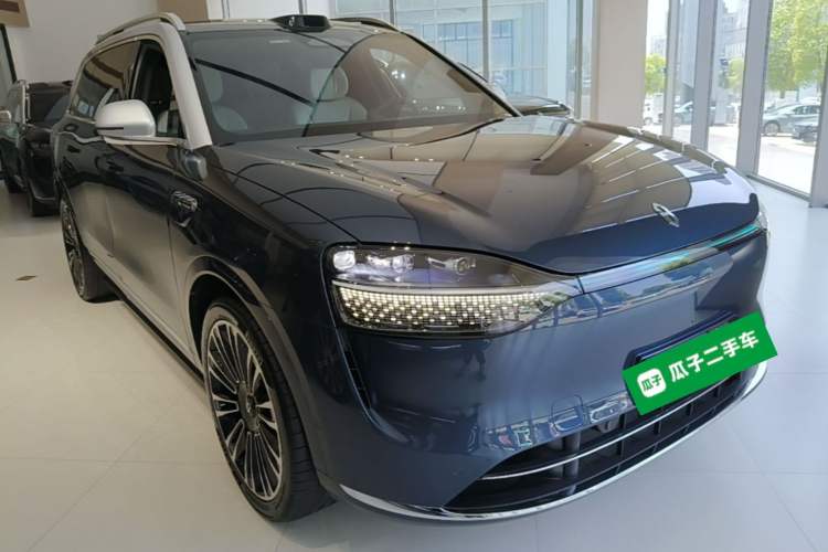 Used Hima AITO M9 2024 Range-Extended Ultra Version 42 kWh 6-Seater Model Front Right 45 Deg