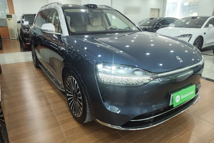 Used Hima AITO M9 2024 Range-Extended Ultra Version 42 kWh 6-Seater Model Front Right 45 Deg