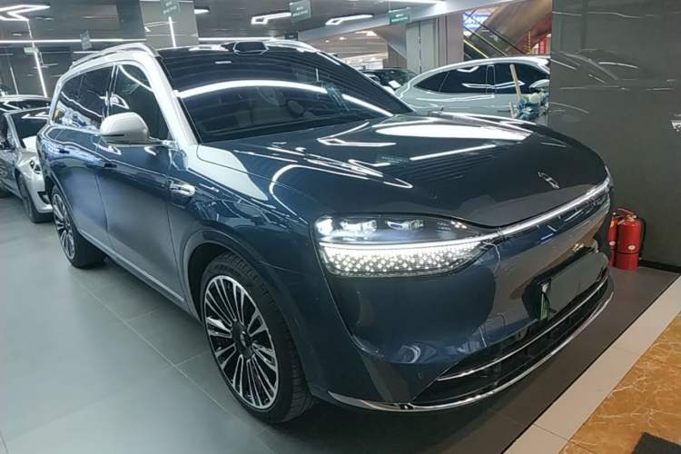 Used Hima AITO M9 2024 Range-Extended Ultra Version 42 kWh 6-Seater Model Front Right 45 Deg