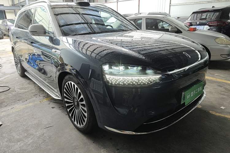 Used Hima AITO M9 2024 Range-Extended Ultra Version 42 kWh 6-Seater Model Front Right 45 Deg