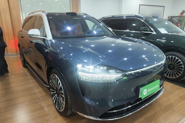 Used Hima AITO M9 2024 Range-Extended Ultra Version 42 kWh 6-Seater Model Front Right 45 Deg