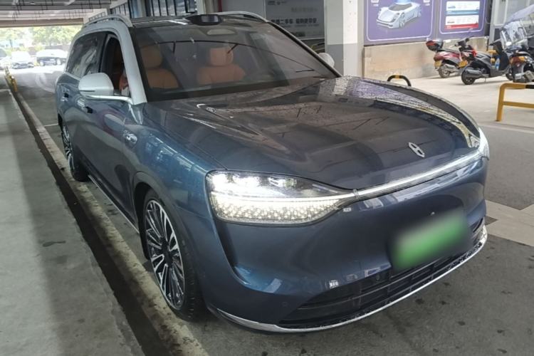 Used Hima AITO M9 2024 Range-Extended Ultra Version 42 kWh 6-Seater Model Front Right 45 Deg