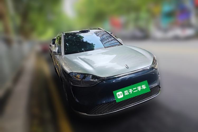 Used Hima AITO M9 2024 All-Electric Max Version 100 kWh 6-Seater Front Right 45 Deg