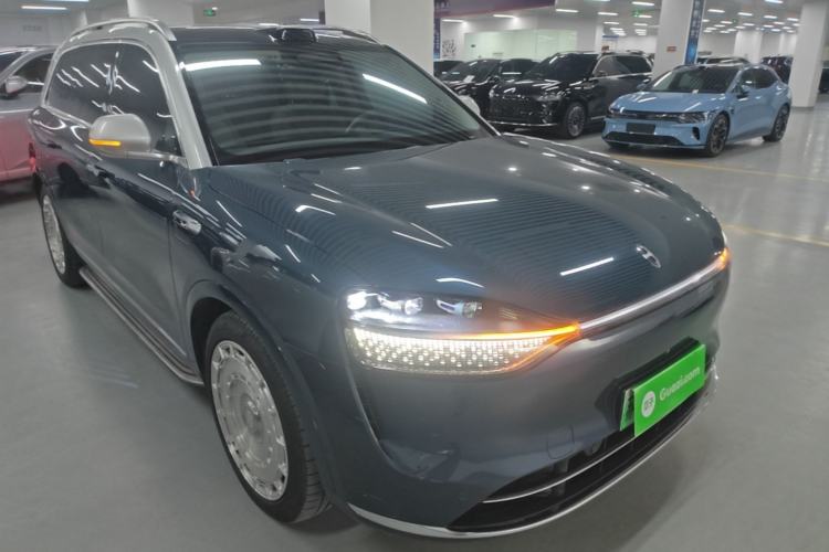 Used Hima AITO M9 2024 Range-Extended Ultra Version 42 kWh 6-Seater Model Front Right 45 Deg