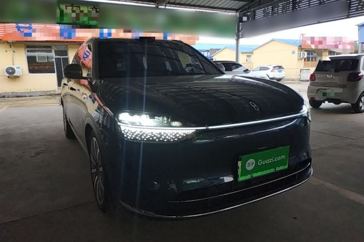 Used Hima AITO M9 2024 Range-Extended Ultra Version 42 kWh 6-Seater Model Front Right 45 Deg