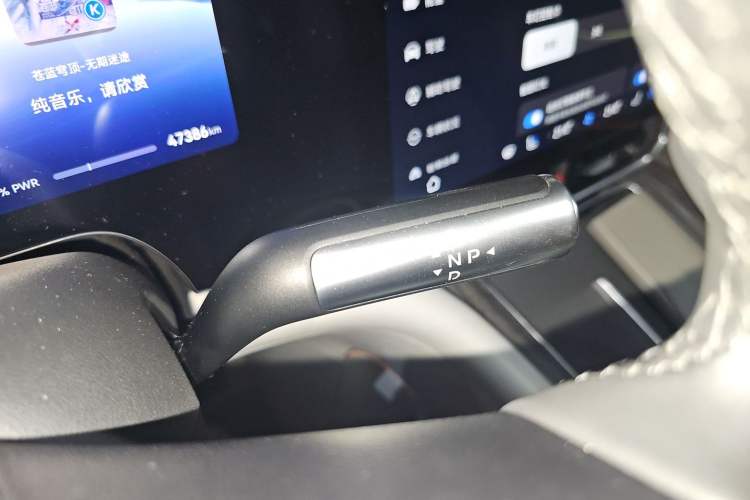 Used Hima AITO M9 2024 Range-Extended Ultra Version 42 kWh 6-Seater Model Gear Lever
