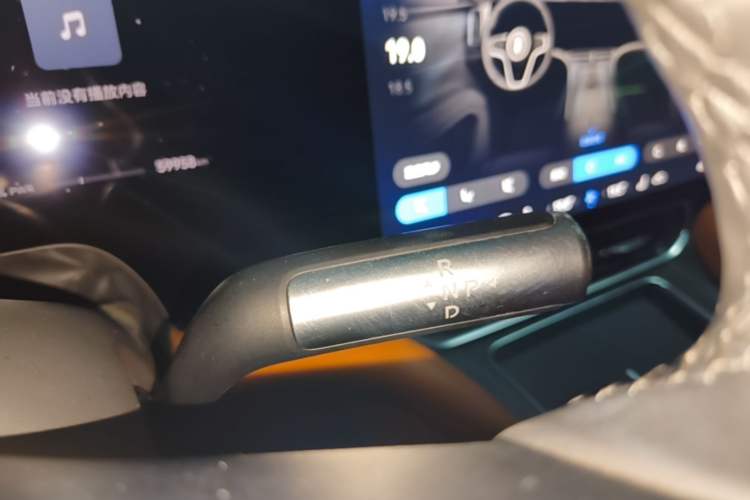 Used Hima AITO M9 2024 Range-Extended Ultra Version 42 kWh 6-Seater Model Gear Lever