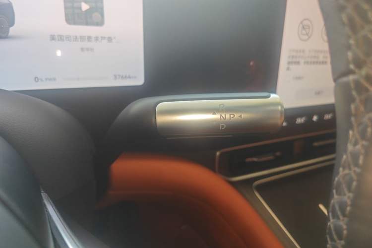 Used Hima AITO M9 2024 Range-Extended Max Edition 42 kWh 6-Seater Version Gear Lever