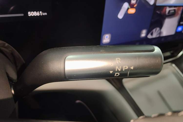Used Hima AITO M9 2024 Range-Extended Max Edition 42 kWh 6-Seater Version Gear Lever