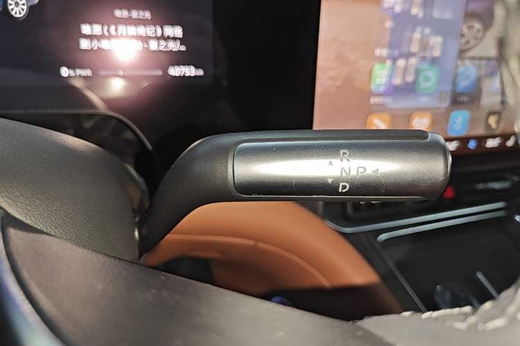 Used Hima AITO M9 2024 Range-Extended Ultra Version 52 kWh 6-Seater Model Gear Lever