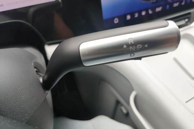 Used Hima AITO M9 2024 Range-Extended Ultra Version 52 kWh 5-Seater Model Gear Lever