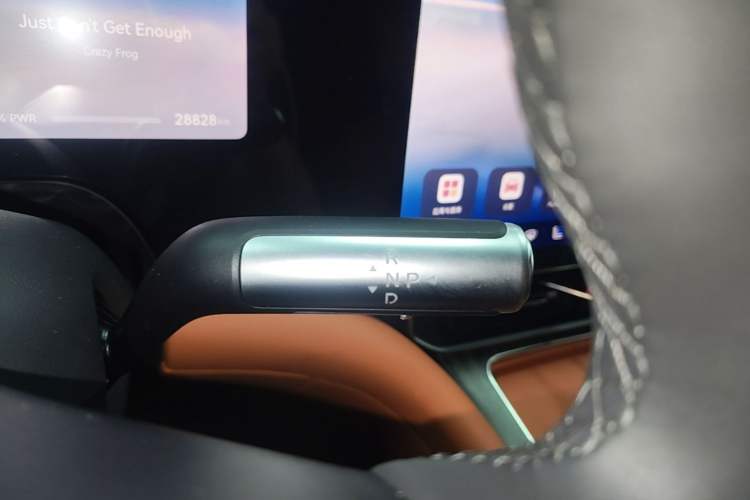 Used Hima AITO M9 2024 Range-Extended Ultra Version 52 kWh 5-Seater Model Gear Lever