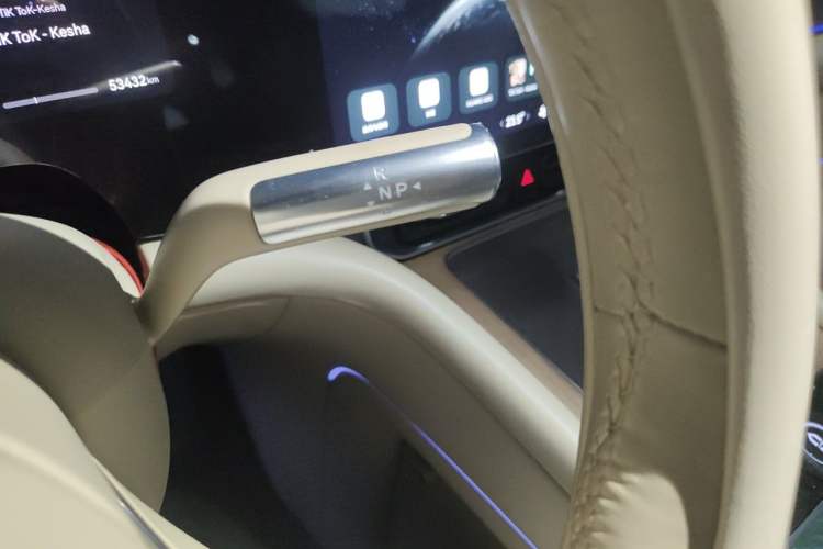 Used Hima AITO M9 2024 Range-Extended Max Edition 42 kWh 6-Seater Version Gear Lever