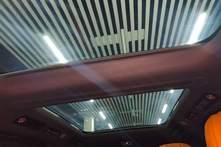 Used Hima AITO M9 2024 Range-Extended Ultra Version 42 kWh 6-Seater Model Headliner