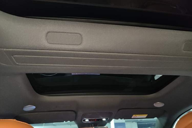 Used Hima AITO M9 2024 Range-Extended Ultra Version 42 kWh 6-Seater Model Headliner