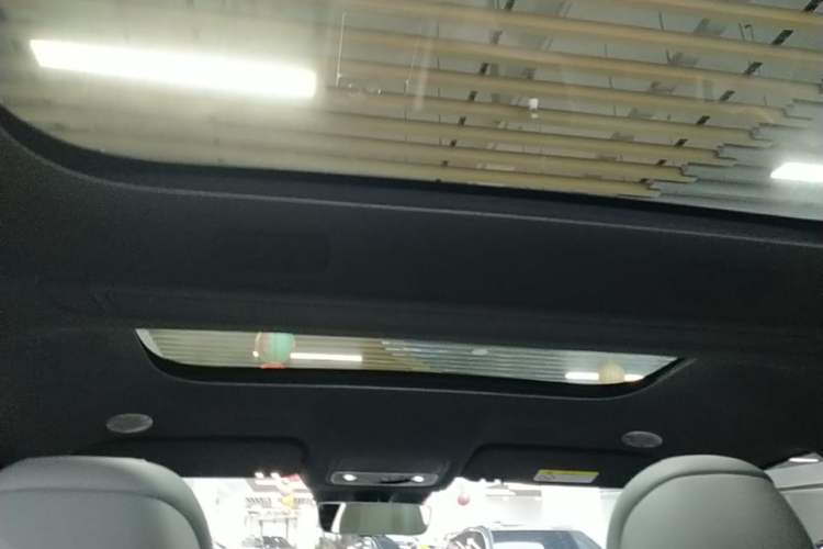 Used Hima AITO M9 2024 All-Electric Ultra Version 100 kWh 6-Seater Model Headliner