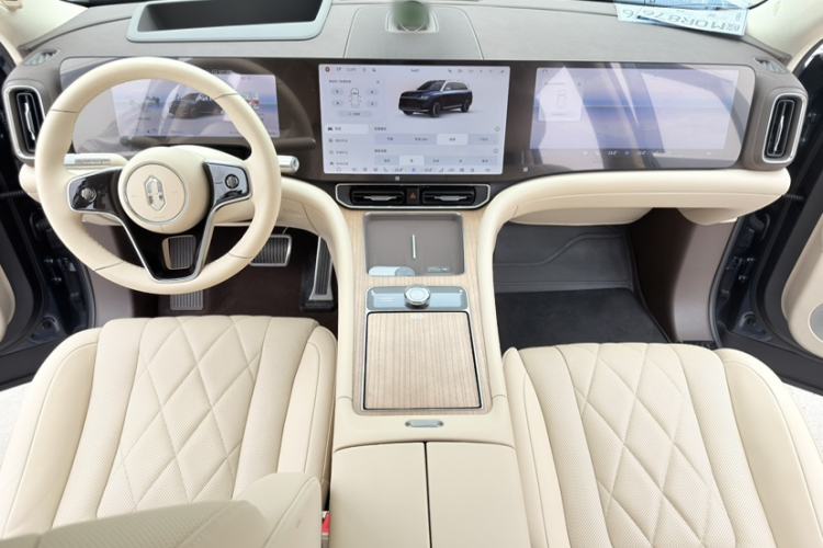 Used Hima AITO M9 2024 Range-Extended Ultra Version 52 kWh 6-Seater Model Interior 1