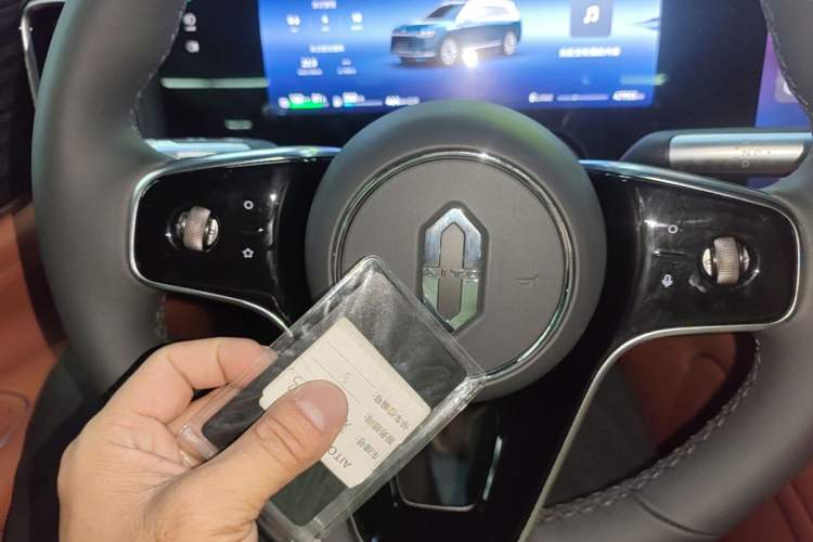 Used Hima AITO M9 2024 Range-Extended Ultra Version 42 kWh 6-Seater Model Interior 1
