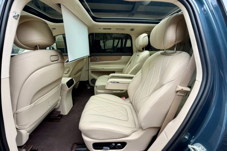 Used Hima AITO M9 2024 Range-Extended Ultra Version 42 kWh 6-Seater Model Interior 2
