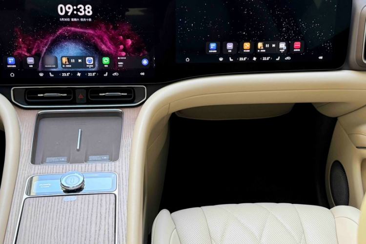 Used Hima AITO M9 2024 Range-Extended Ultra Version 42 kWh 6-Seater Model Interior 2